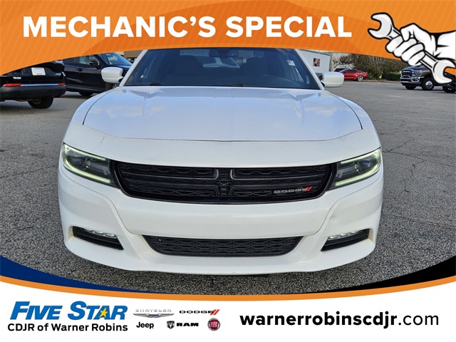 2017 Dodge Charger SXT Plus photo 2