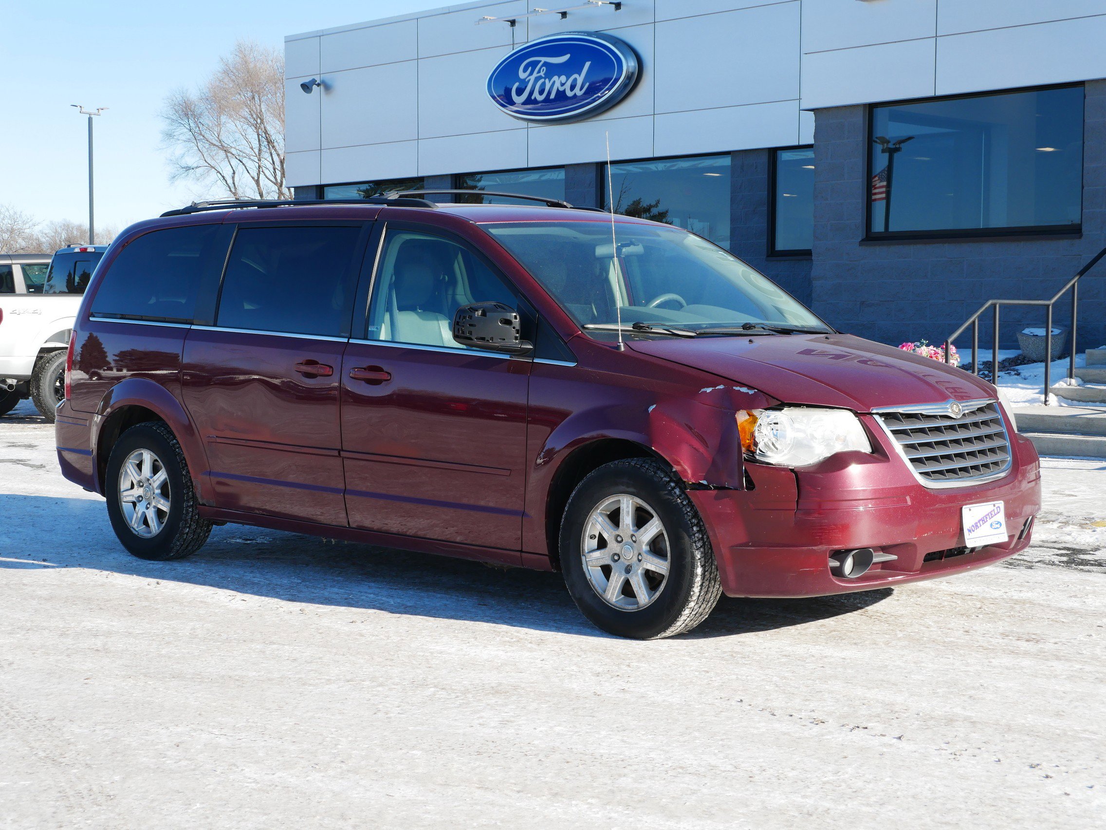 Used 2008 Chrysler Town & Country Touring with VIN 2A8HR54PX8R655841 for sale in Northfield, Minnesota