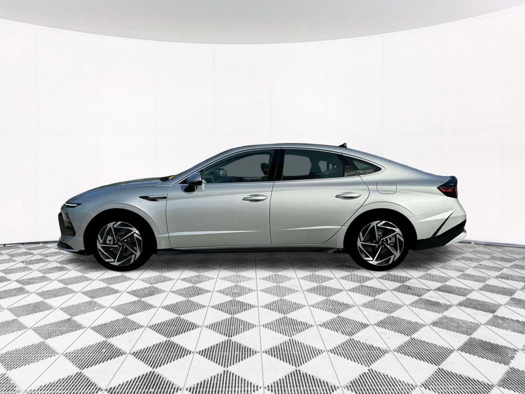 2025 Hyundai Sonata SEL Convenience photo 3
