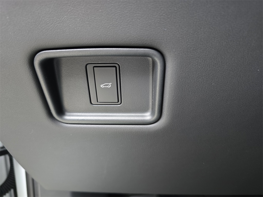 2025 Land Rover Range Rover Sport SE photo 22