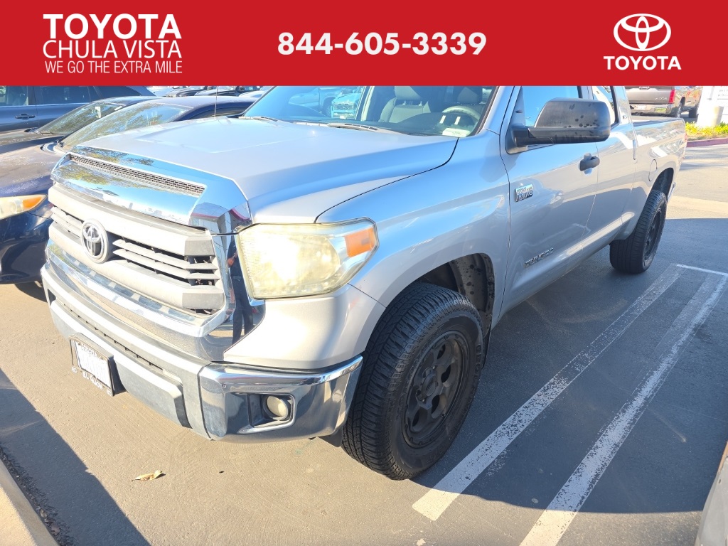 2014 Toyota Tundra SR5's photo