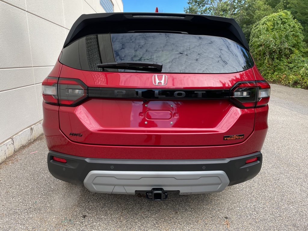 2025 Honda Pilot TrailSport photo 4