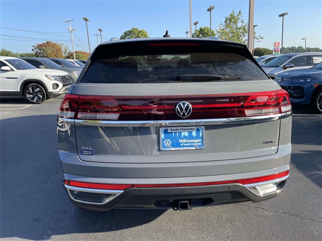2026 Volkswagen Atlas Cross Sport SEL photo 3