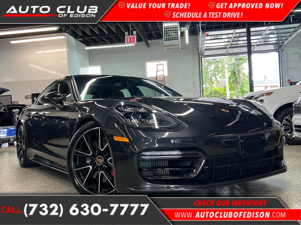 2021 Porsche Panamera GTS's photo