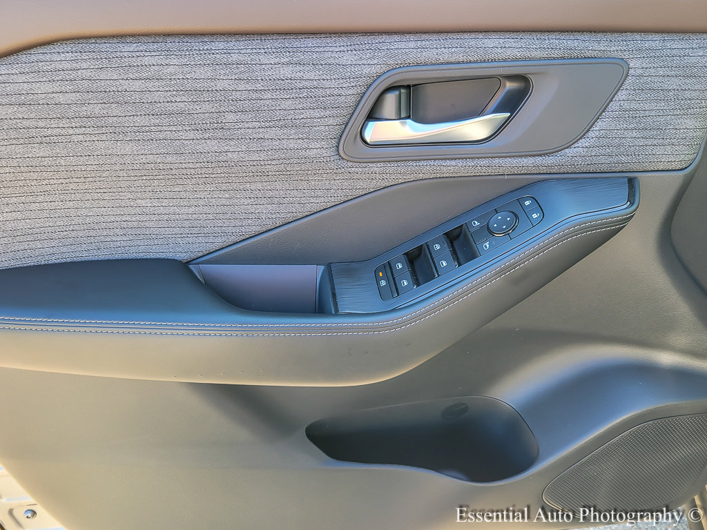 2023 NISSAN ROGUE - Image 16