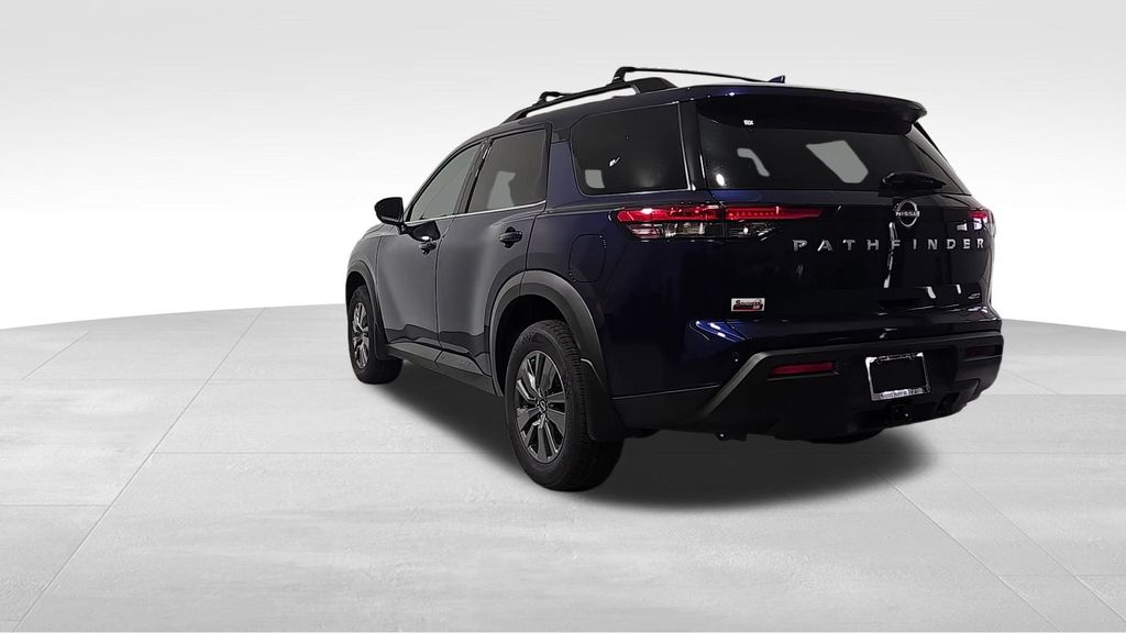 2025 Nissan Pathfinder SV photo 3