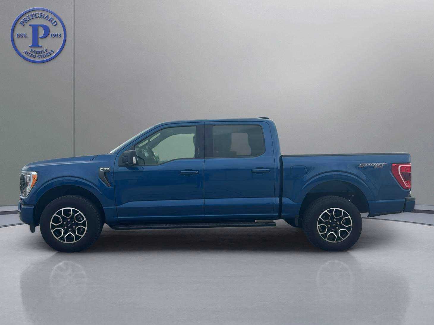 2022 Ford F-150 XLT photo 2