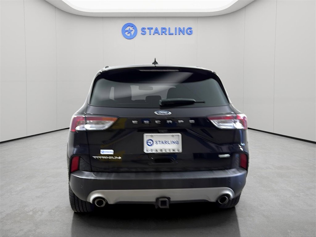 2020 Ford Escape Titanium photo 3