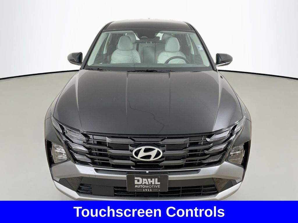 2025 Hyundai Tucson SE photo 3