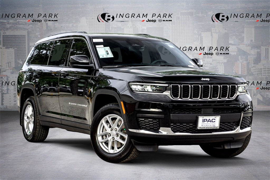 2025 Jeep Grand Cherokee L Laredo's photo