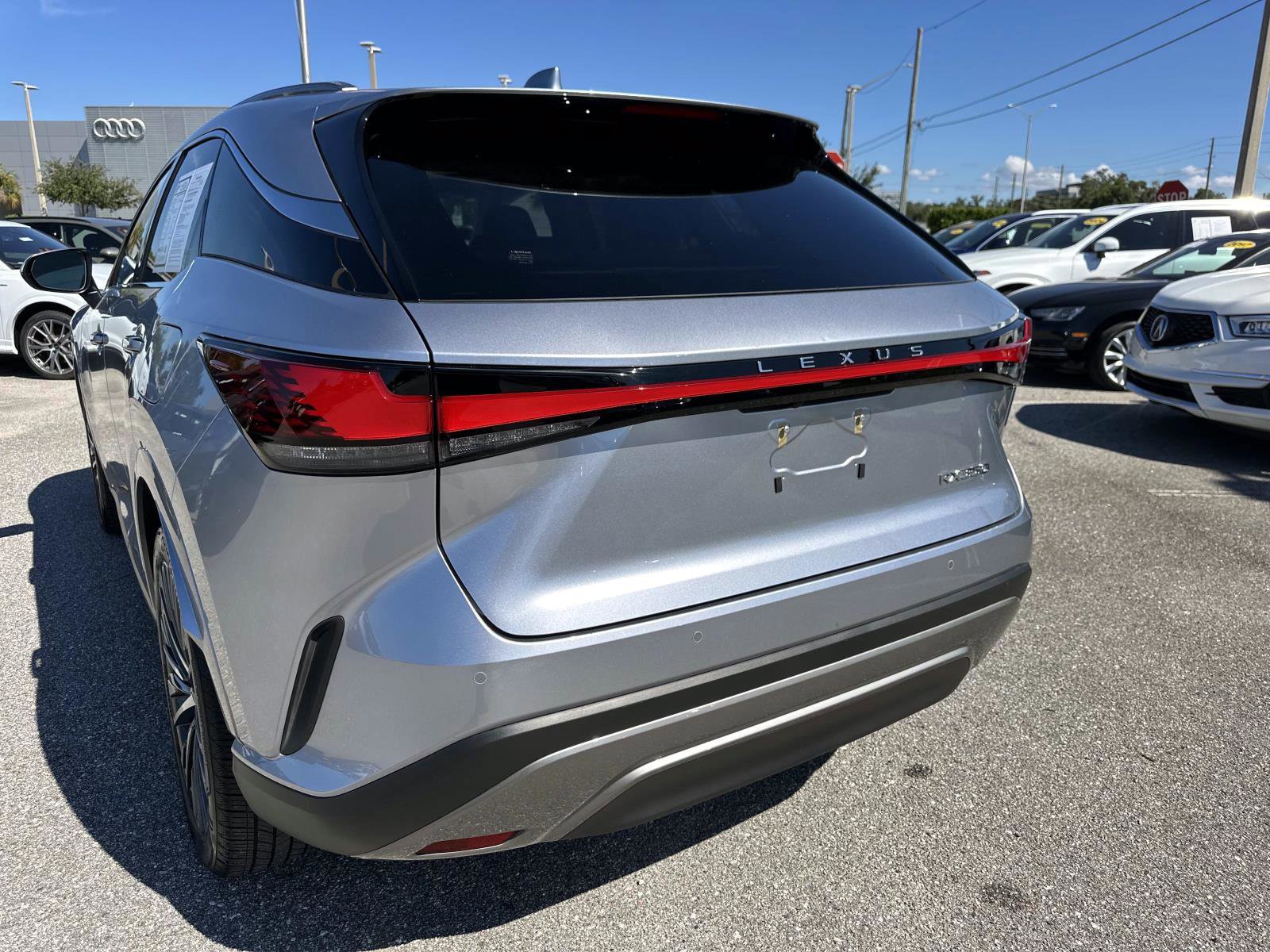 2023 Lexus RX 350 Premium photo 9