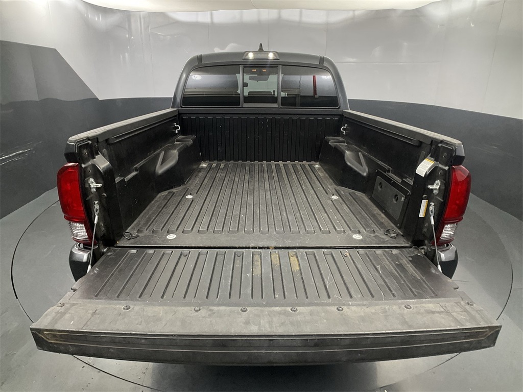 2022 Toyota Tacoma SR5 photo 28