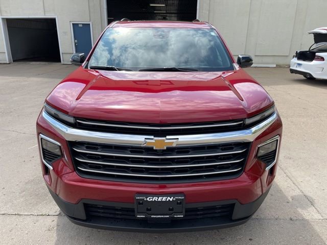 2025 Chevrolet Traverse photo 8