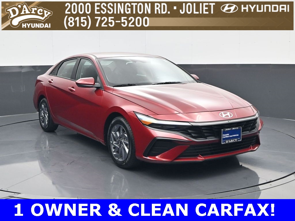 2024 Hyundai Elantra SEL photo 3