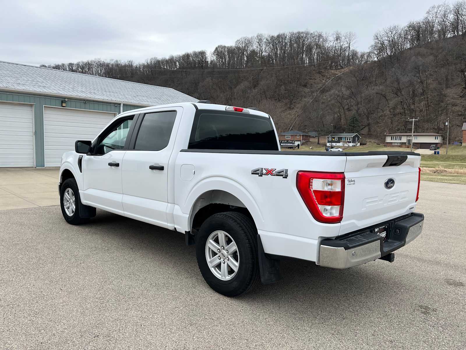 2022 Ford F-150 XL photo 3