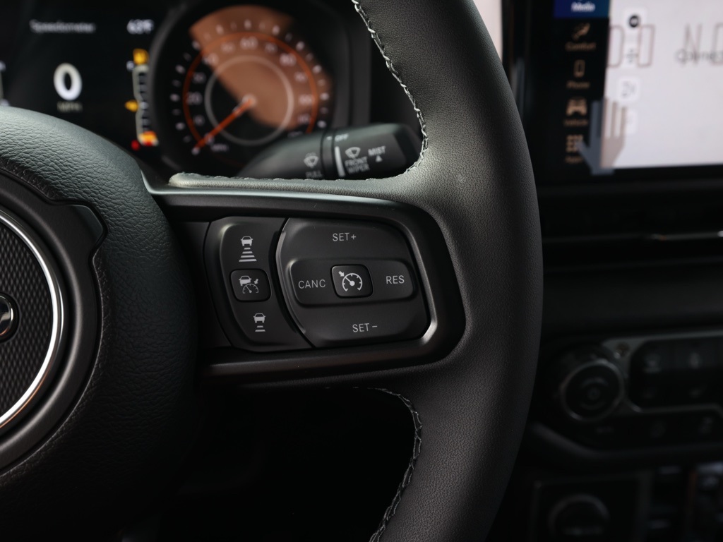 New 2026 Granite Crystal Metallic Clear-Coat Exterior Paint Jeep Sport S image 25