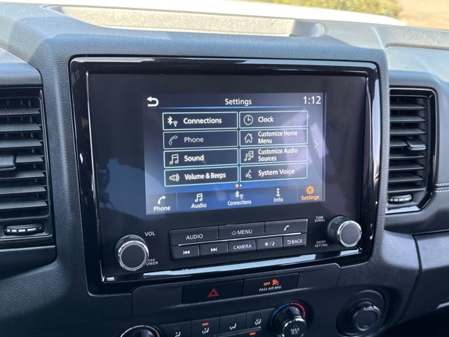 2023 Nissan Frontier SV photo 11