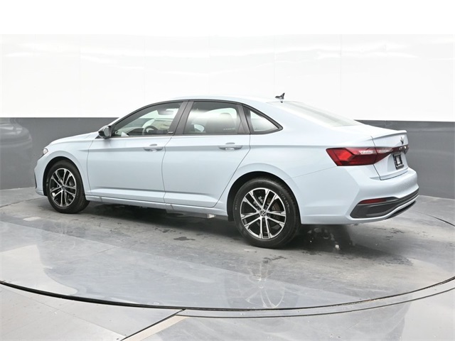 2025 Volkswagen Jetta 1.5T Sport photo 3