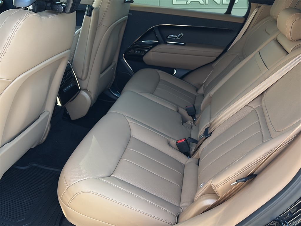 2025 Land Rover Range Rover Sport SE photo 23