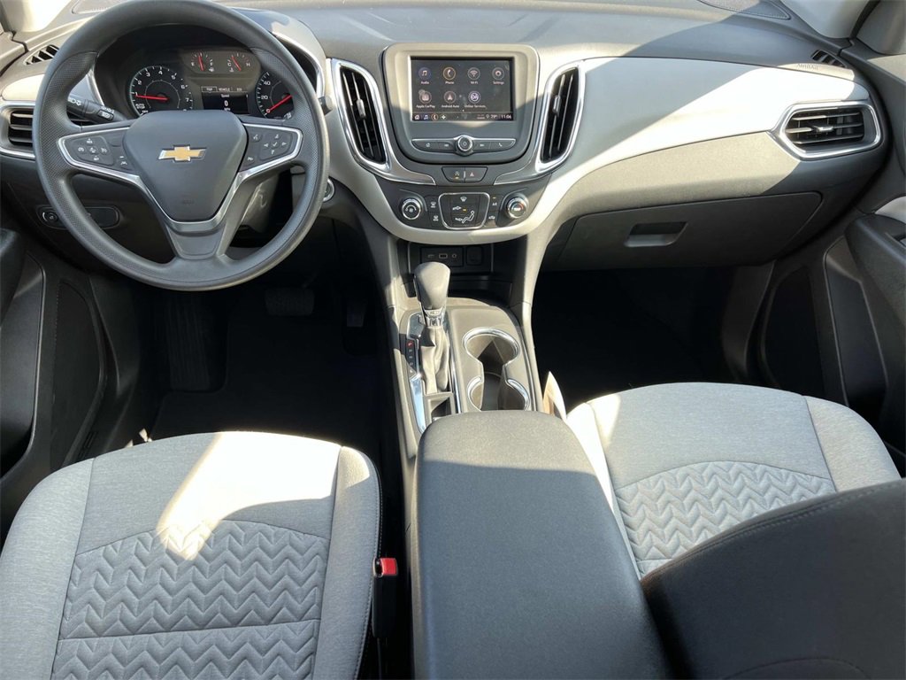2023 Chevrolet Equinox LS photo 3