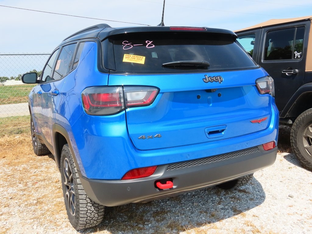 2024 Jeep Compass Trailhawk photo 11
