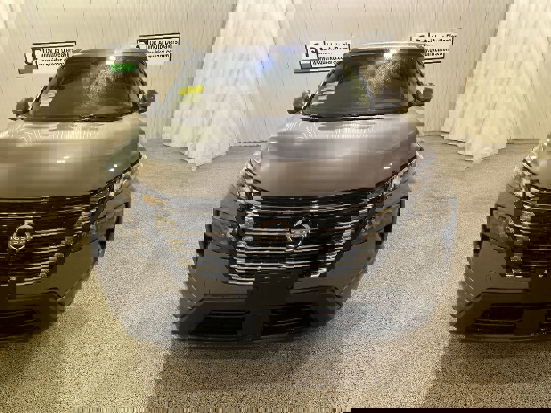 2026 Nissan Rogue SV photo 2