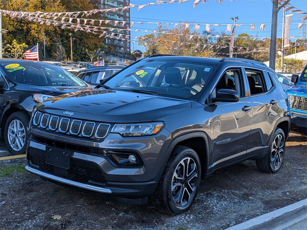 2022 Jeep Compass Limited's photo