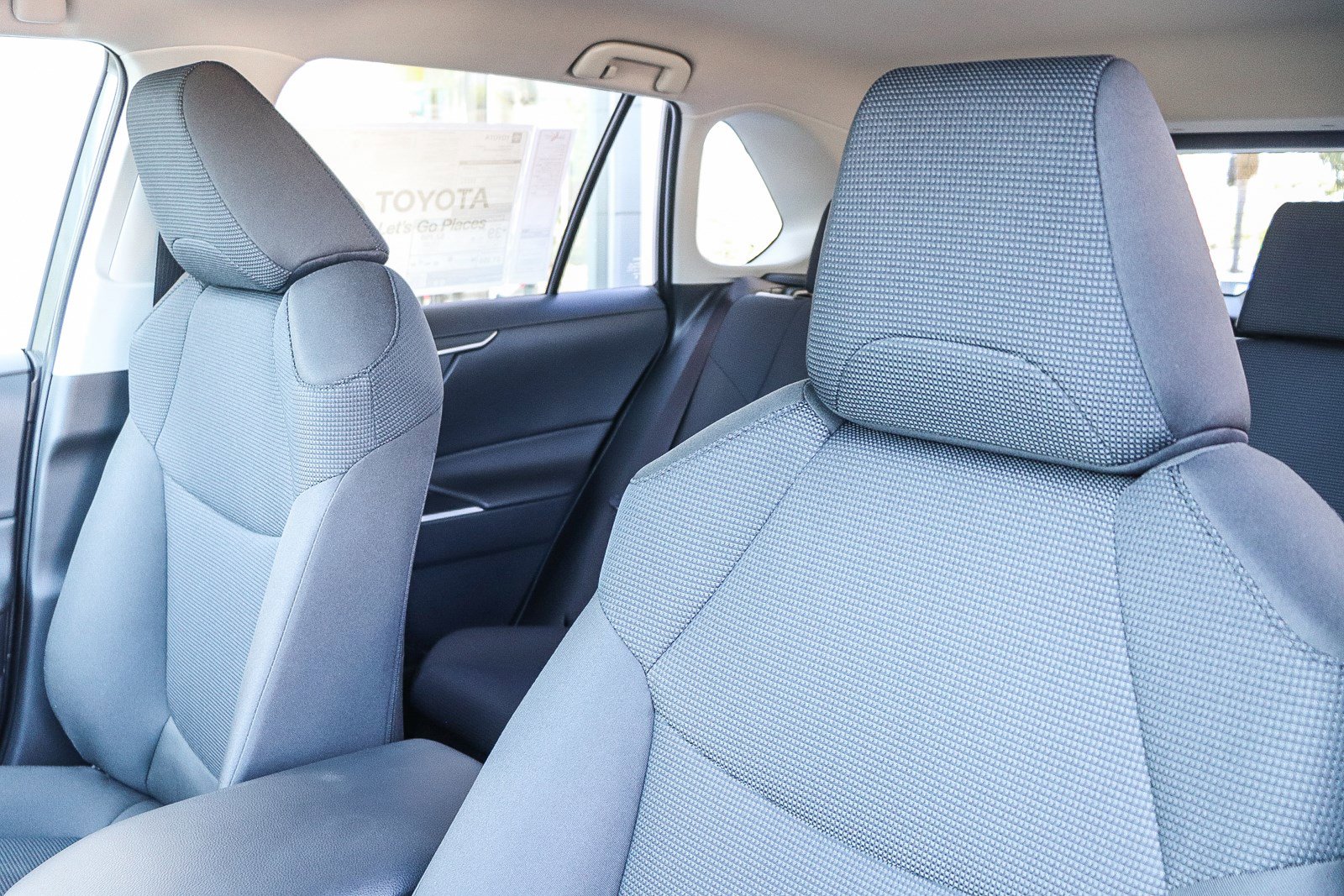 2025 Toyota RAV4 Hybrid LE photo 20