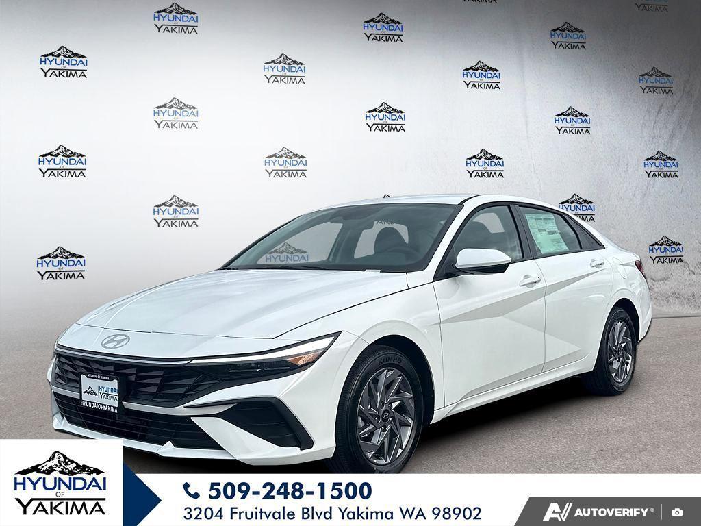 2026 Hyundai Elantra Blue's photo