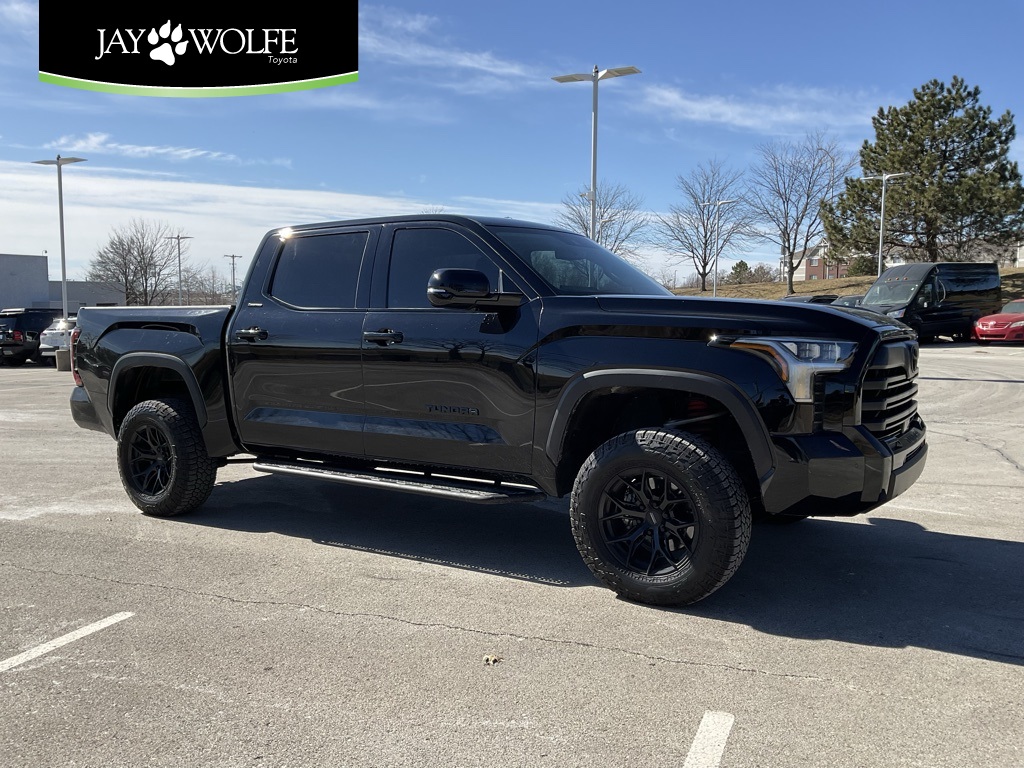 New 2024 Toyota Tundra Limited 4D CrewMax in Kansas City