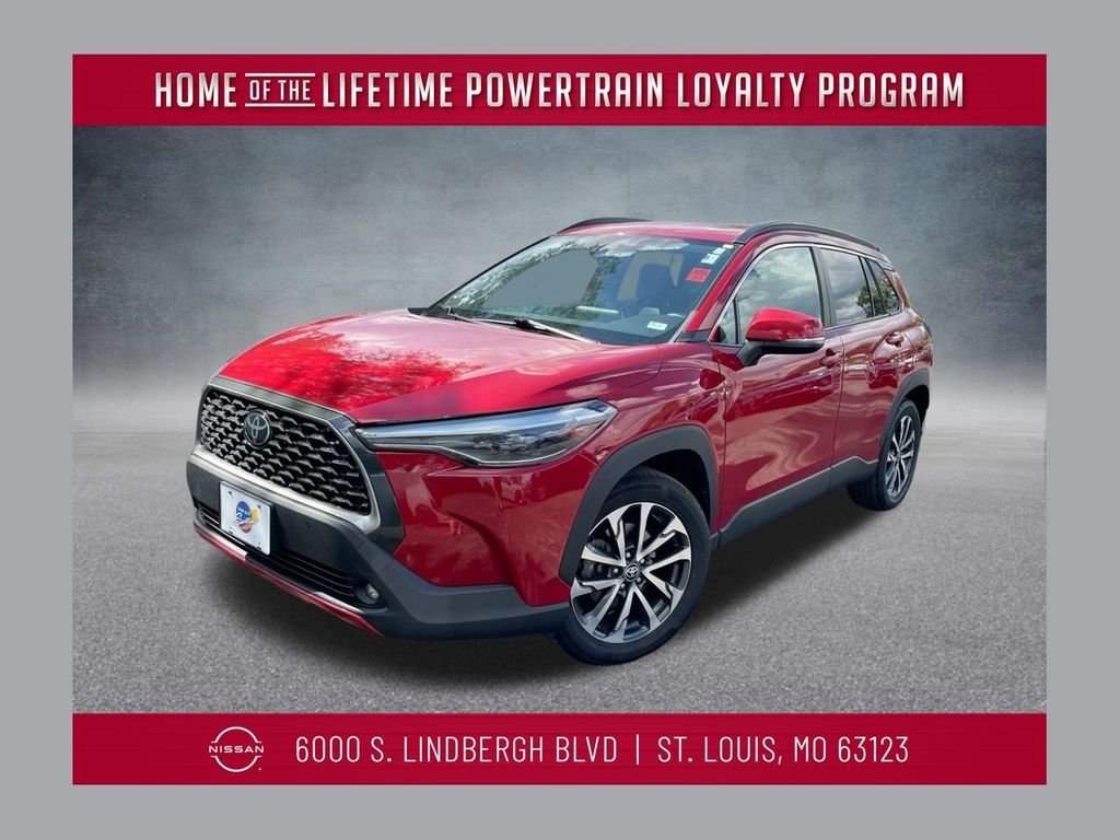 2022 Toyota Corolla Cross XLE's photo