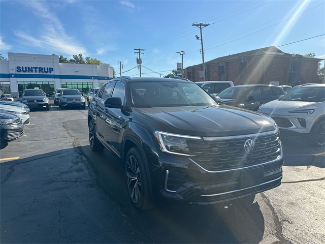 2025 Volkswagen Atlas Cross Sport SEL Premium R-Line photo 25