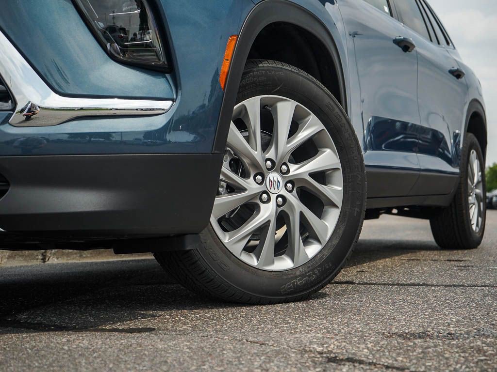 2026 Buick Enclave Preferred photo 3