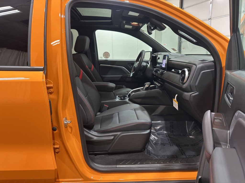 2025 Chevrolet Colorado Z71 photo 14