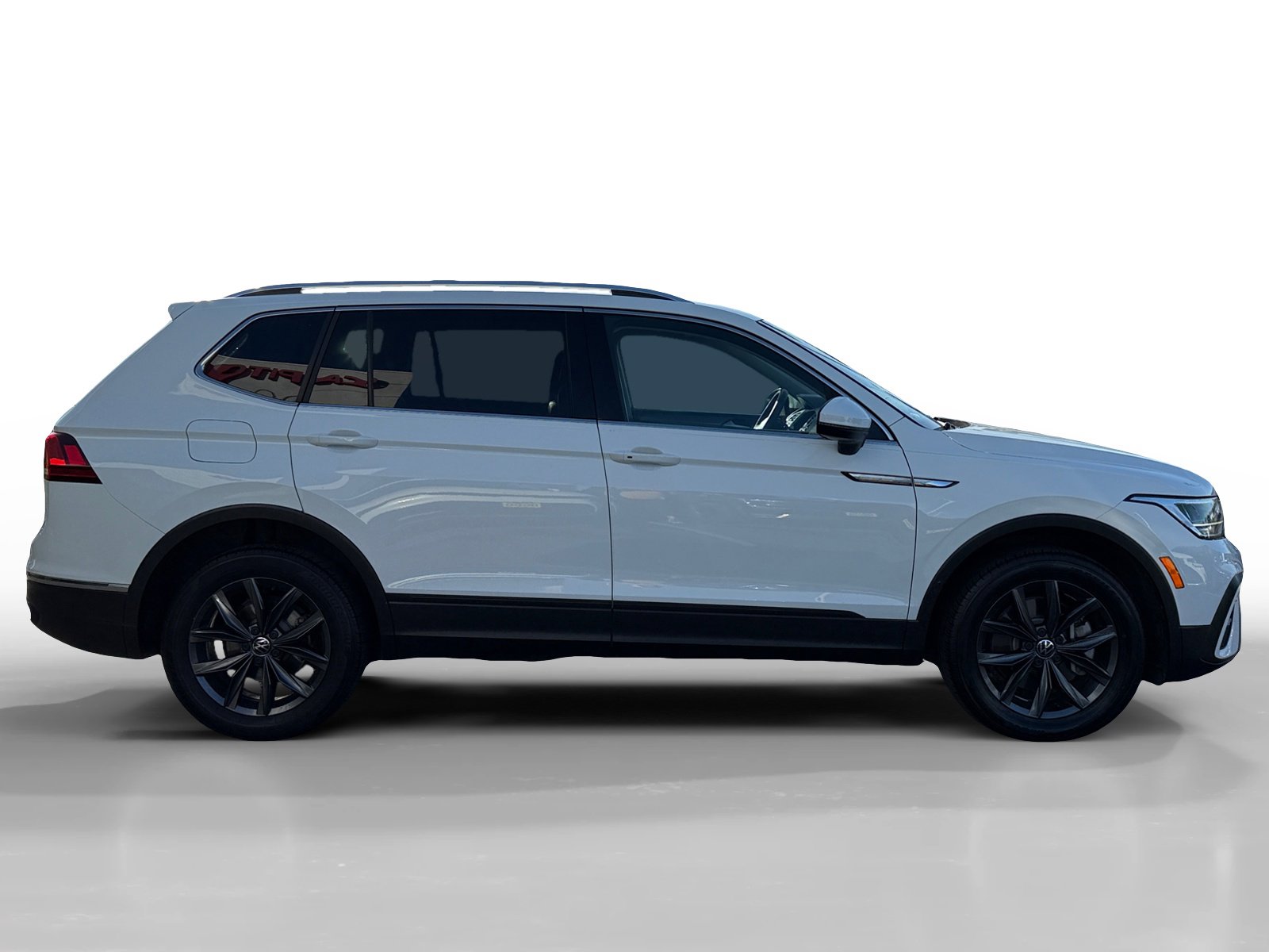 2022 Volkswagen Tiguan SE photo 6