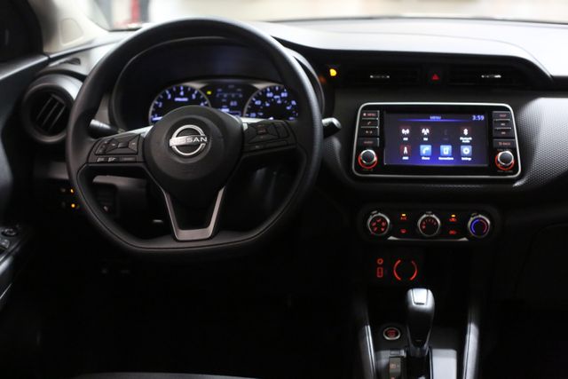 2025 Nissan Kicks Play S photo 16