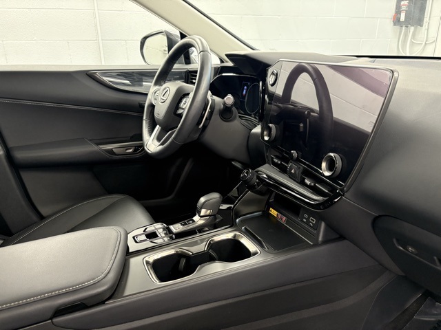 2025 Lexus NX 350 Premium photo 7