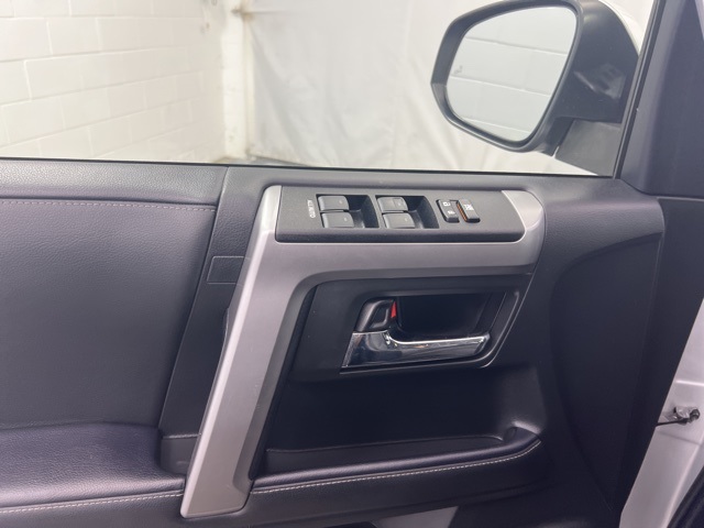 2022 Toyota 4Runner SR5 Premium photo 13