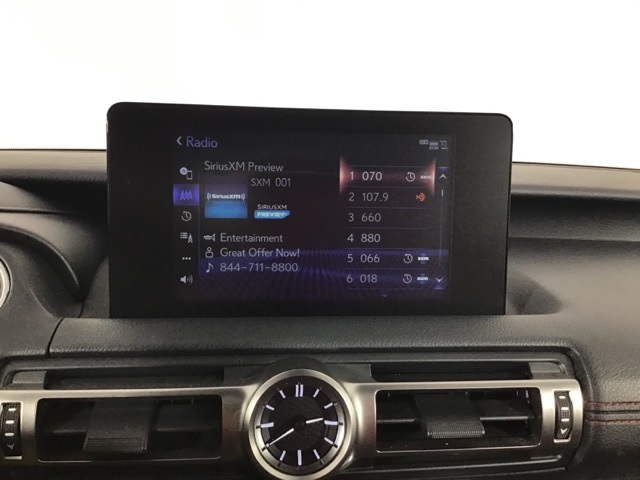 2022 Lexus IS 300 photo 18