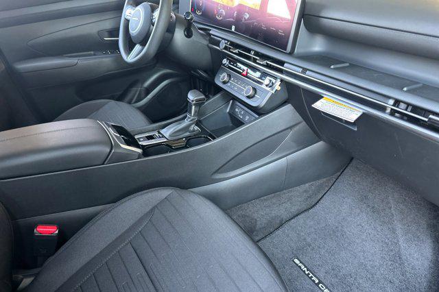 2025 Hyundai Santa Cruz SE photo 14