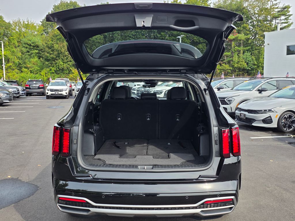 2023 Kia Sorento S photo 28