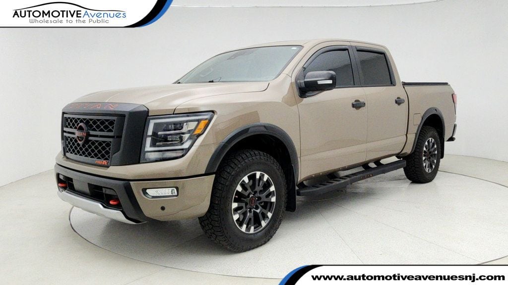 2023 Nissan Titan PRO-4X's photo