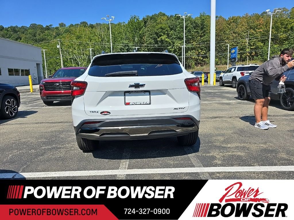 2025 Chevrolet Trax ACTIV 2 photo 4
