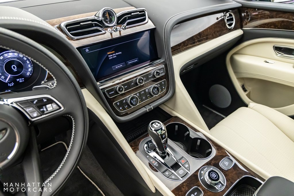 2024 Bentley Bentayga EWB photo 16
