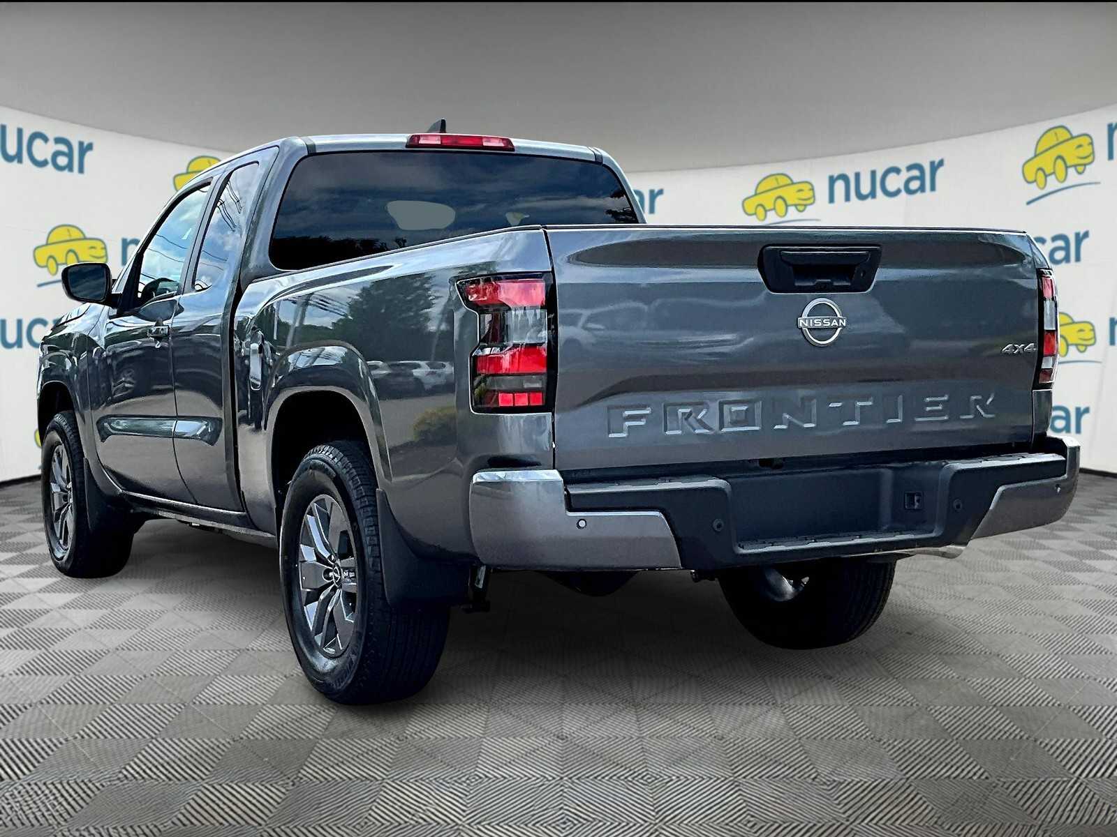 2025 Nissan Frontier SV photo 4