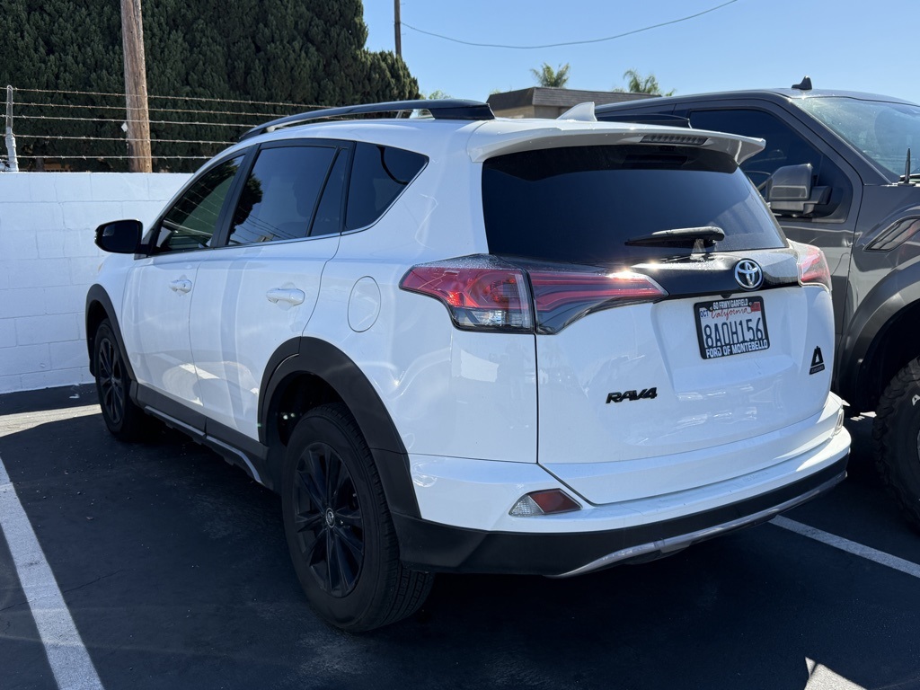 2018 Toyota RAV4 Adventure photo 2