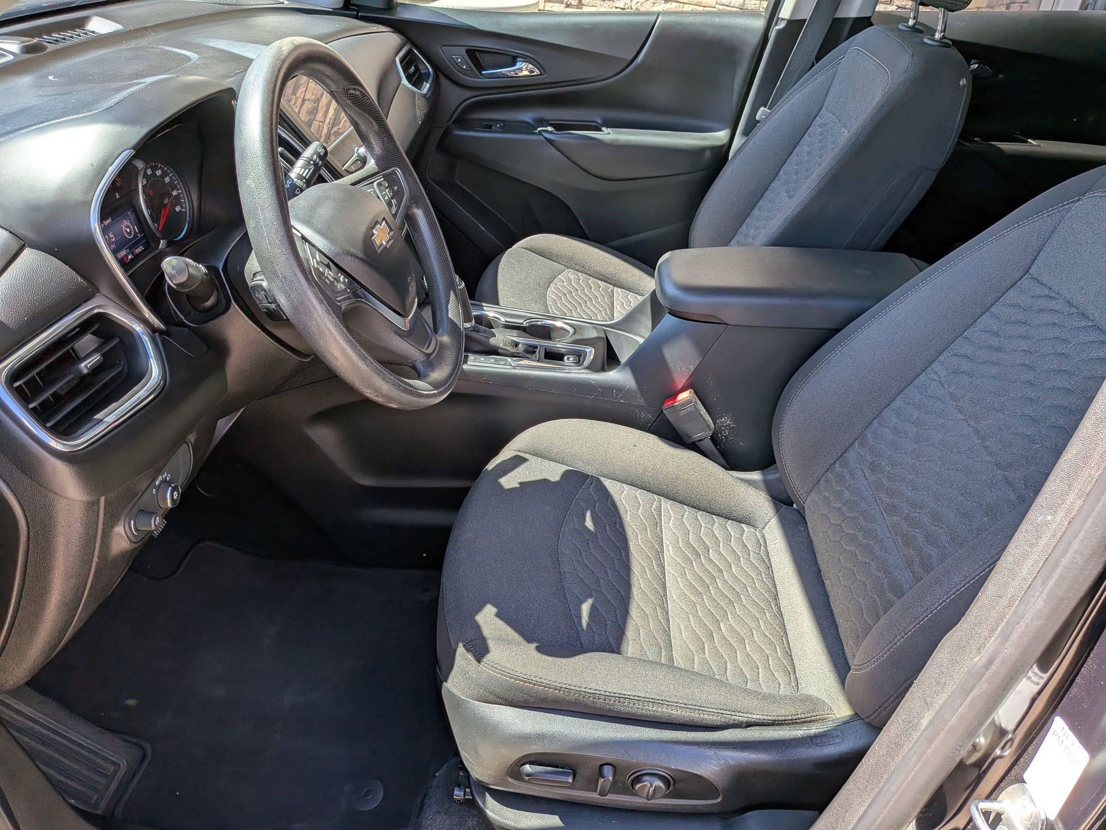2020 Chevrolet Equinox LT photo 15