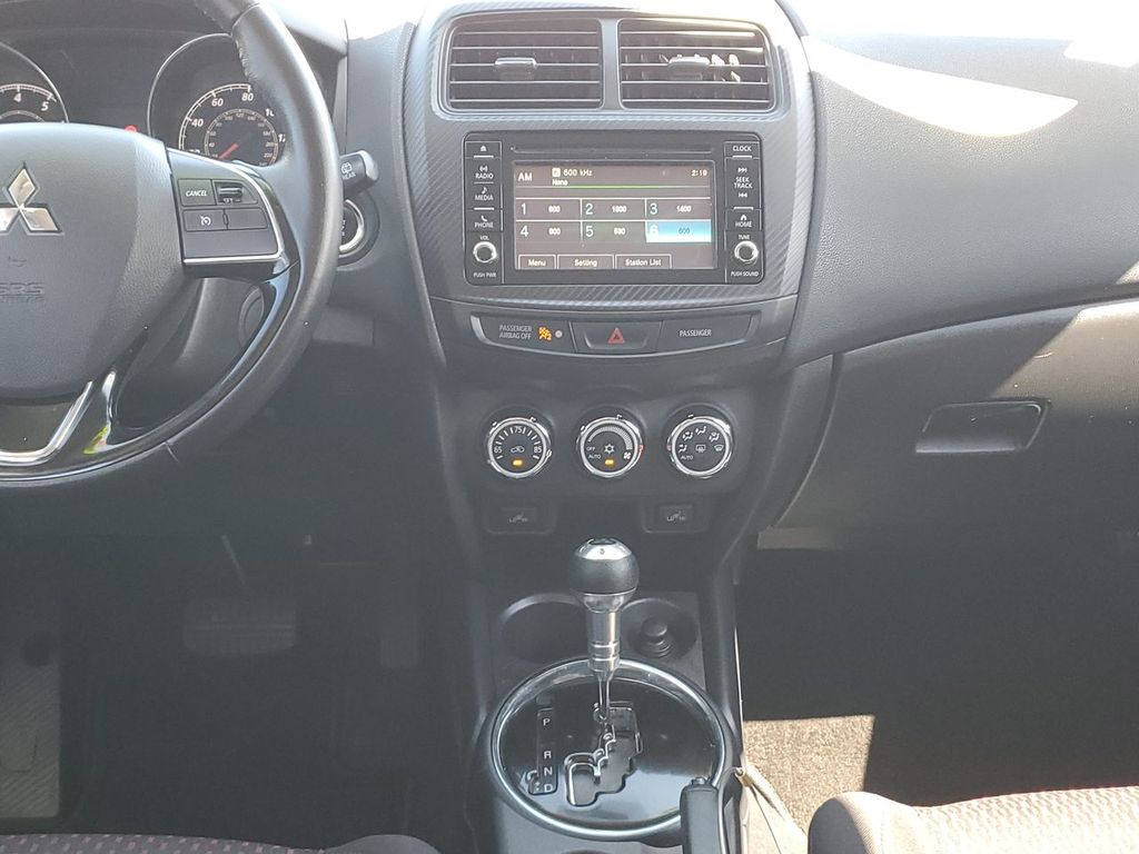 2017 Mitsubishi Outlander Sport SE photo 16