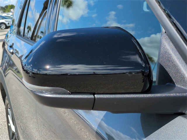 2025 Ford Explorer ST-Line photo 11