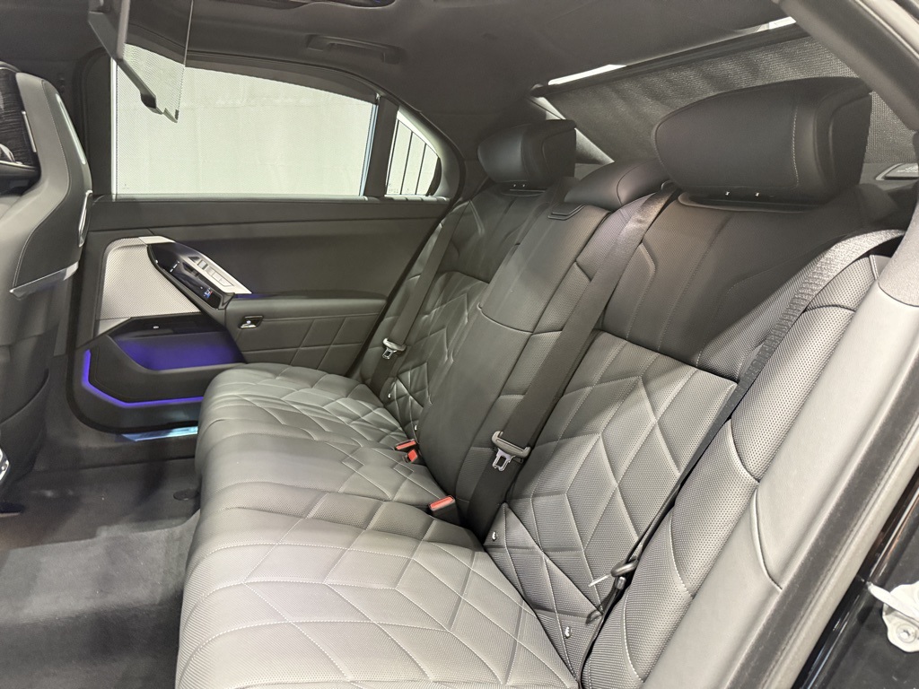 2025 Bmw i7 xDrive60 photo 16